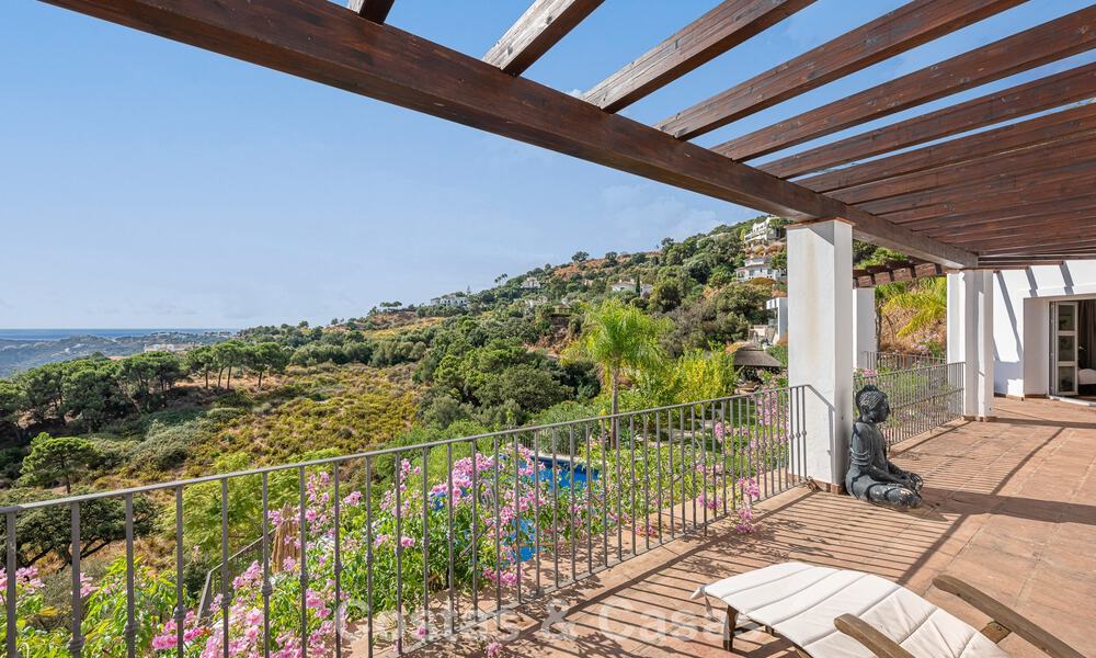 Mediterranean luxury villa with panoramic views for sale nestled in the green hills of Marbella - Benahavis 789908