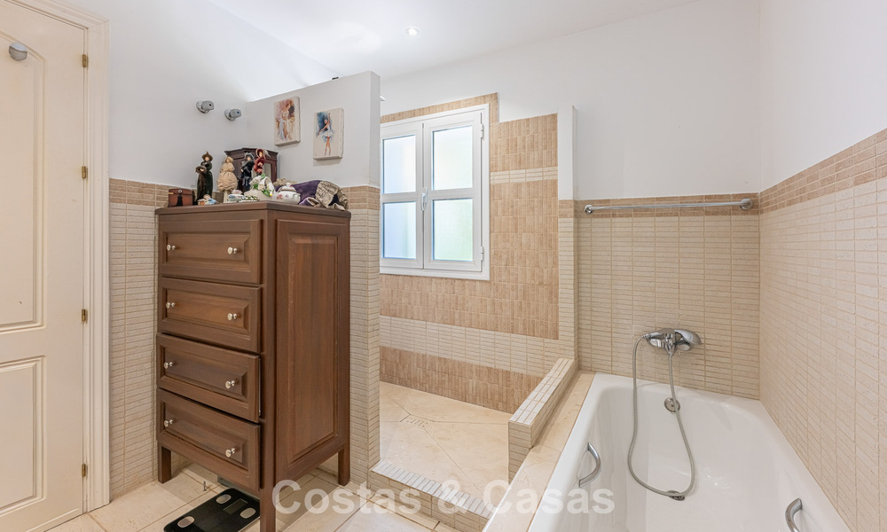 Mediterranean luxury villa with panoramic views for sale nestled in the green hills of Marbella - Benahavis 789915