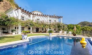 Mediterranean luxury villa with panoramic views for sale nestled in the green hills of Marbella - Benahavis 789928 