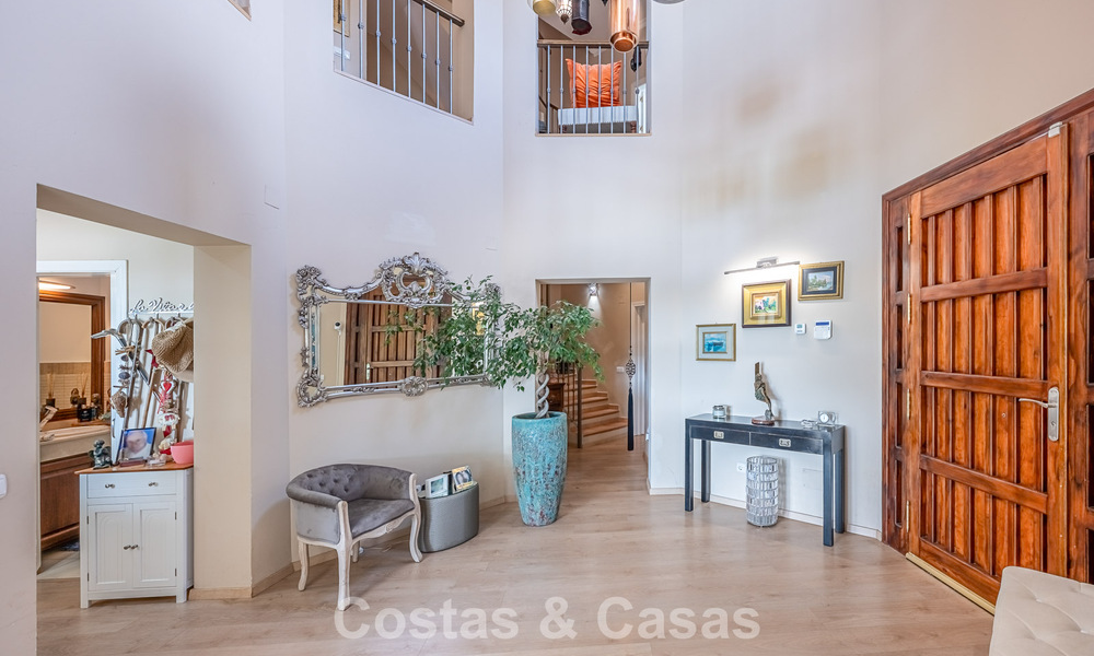 Mediterranean luxury villa with panoramic views for sale nestled in the green hills of Marbella - Benahavis 789931