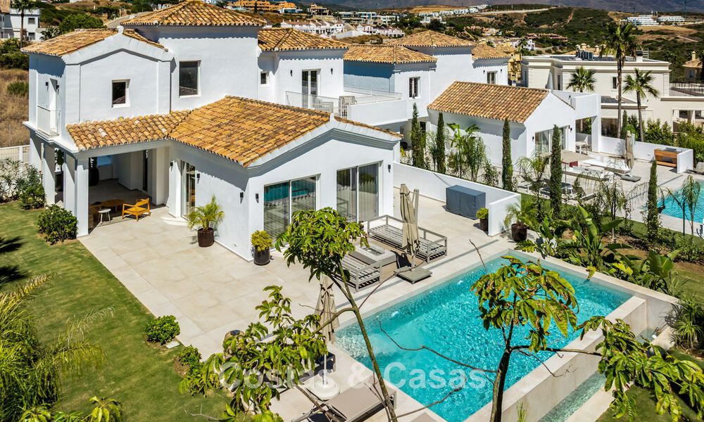 2 contemporary luxury villas for sale, located next to each other just 400m from the beach in Casares Costa, Costa del Sol 788021