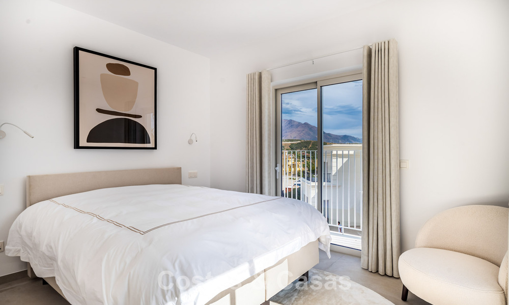 2 contemporary luxury villas for sale, located next to each other just 400m from the beach in Casares Costa, Costa del Sol 788037