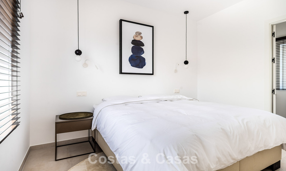 2 contemporary luxury villas for sale, located next to each other just 400m from the beach in Casares Costa, Costa del Sol 788039