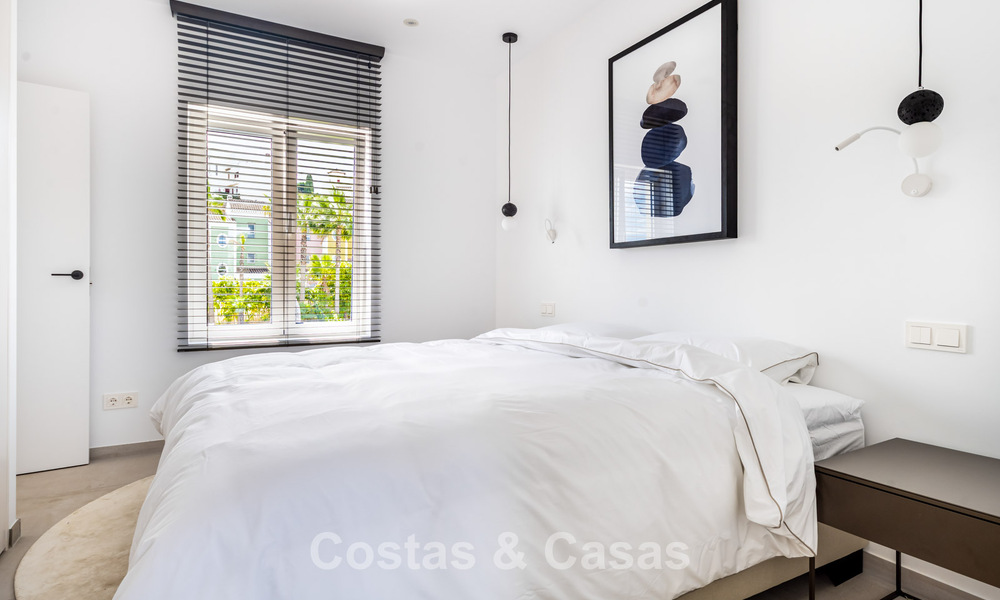 2 contemporary luxury villas for sale, located next to each other just 400m from the beach in Casares Costa, Costa del Sol 788040