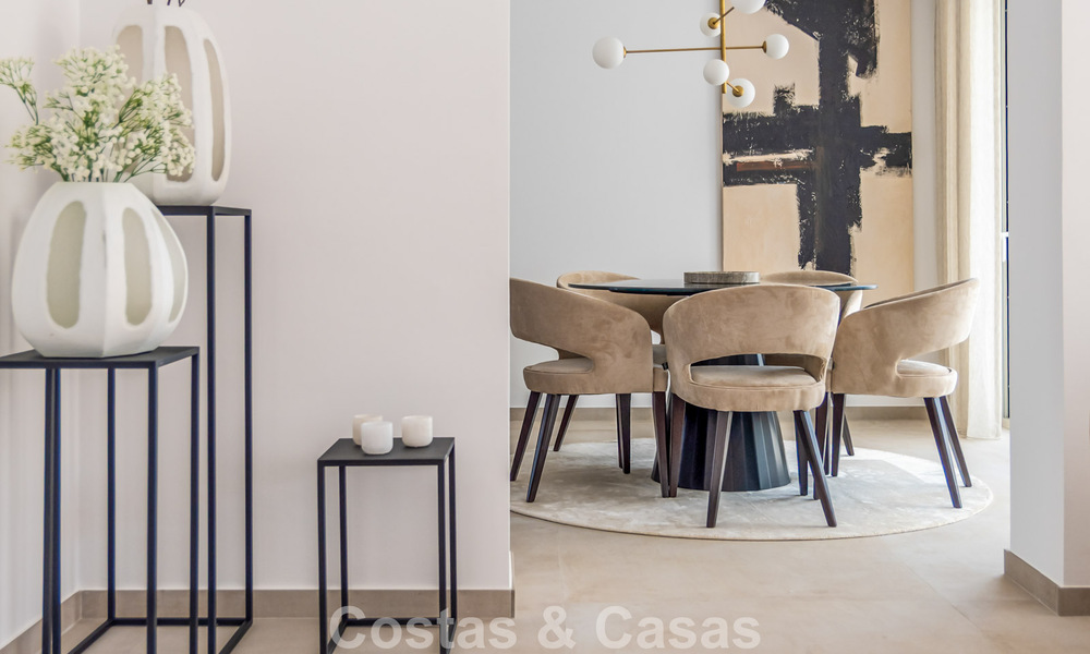 2 contemporary luxury villas for sale, located next to each other just 400m from the beach in Casares Costa, Costa del Sol 788052