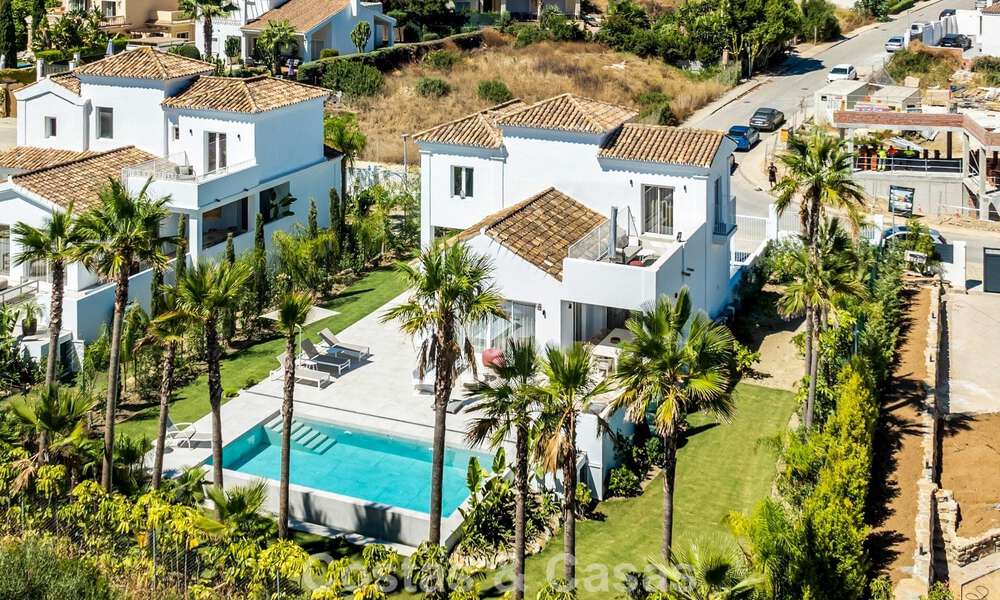 2 contemporary luxury villas for sale, located next to each other just 400m from the beach in Casares Costa, Costa del Sol 788059