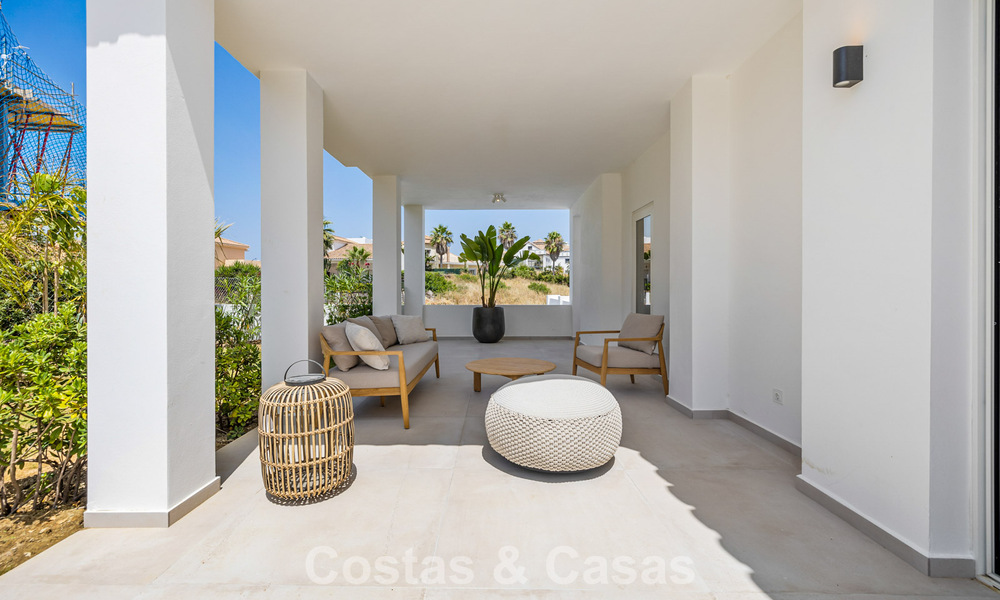 2 contemporary luxury villas for sale, located next to each other just 400m from the beach in Casares Costa, Costa del Sol 788061