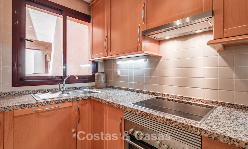 Move-in ready, spacious apartment with sea views for sale in Benahavis - Marbella 787878