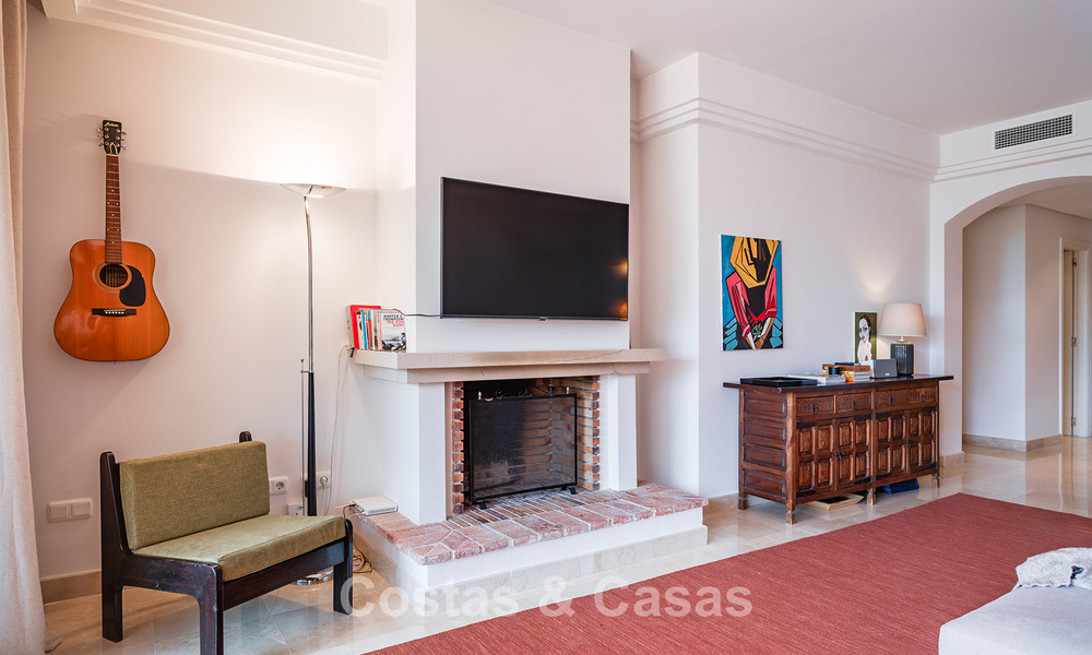 Move-in ready, spacious apartment with sea views for sale in Benahavis - Marbella 787883