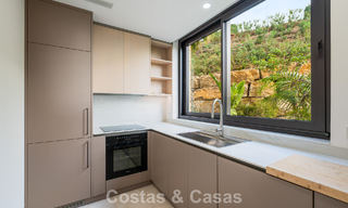 Ready to move in, high-end designer villa with sea views for sale on Marbella's Golden Mile 788120 