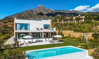Ready to move in, high-end designer villa with sea views for sale on Marbella's Golden Mile 788121 
