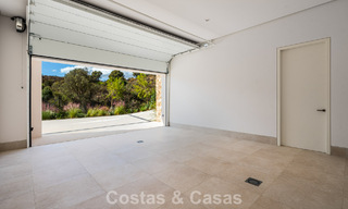 Ready to move in, high-end designer villa with sea views for sale on Marbella's Golden Mile 788148 