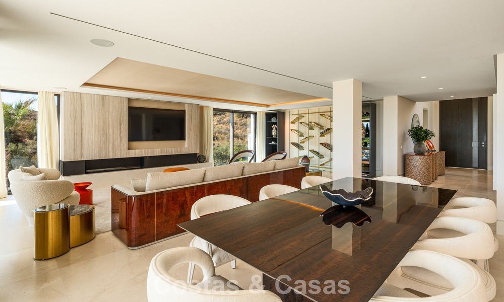 Ready to move in, high-end designer villa with sea views for sale on Marbella's Golden Mile 788151