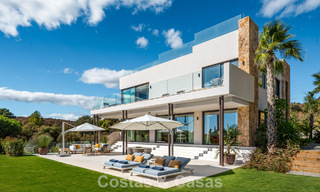 Ready to move in, high-end designer villa with sea views for sale on Marbella's Golden Mile 788153 