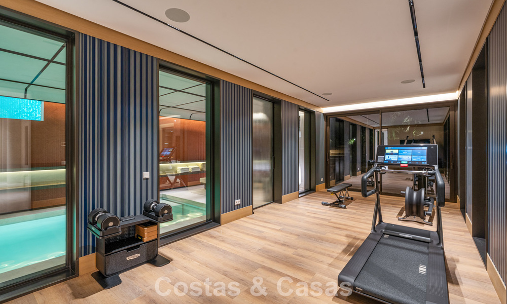 Modernist luxury villa with sea views for sale on Marbella's Golden Mile 788163