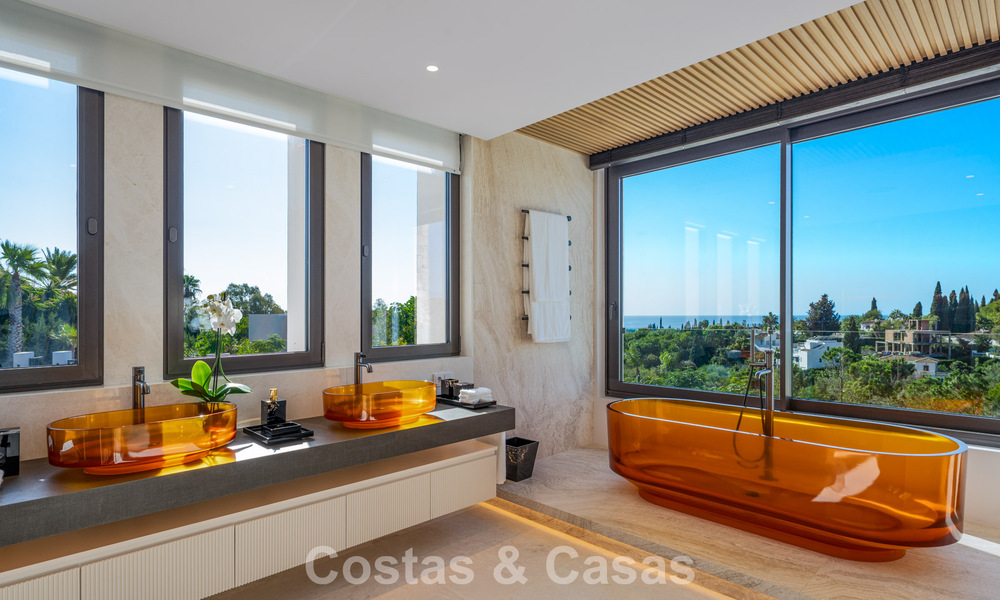 Modernist luxury villa with sea views for sale on Marbella's Golden Mile 788173