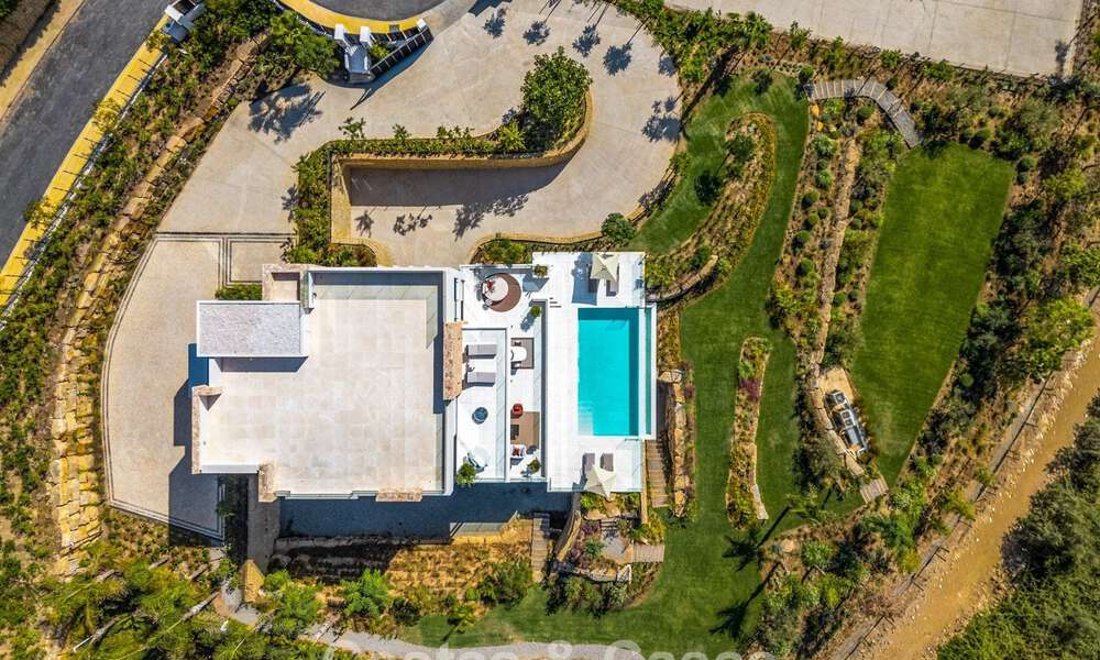 Modernist luxury villa with sea views for sale on Marbella's Golden Mile 788178