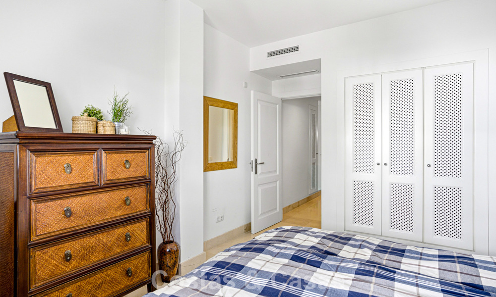 Apartments for sale in a gated complex in Nueva Andalucia, Marbella 788731