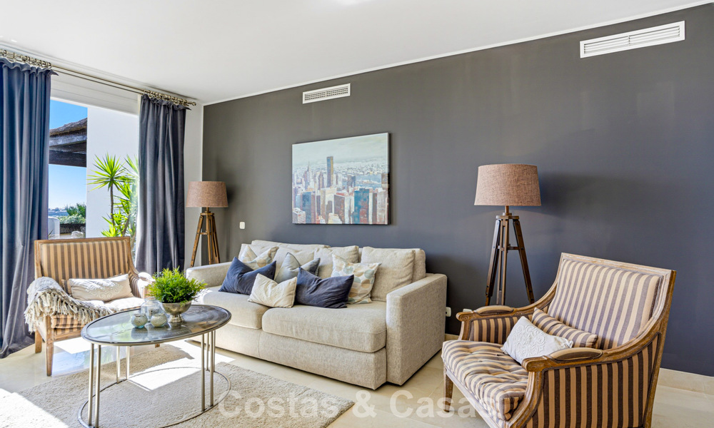 Apartments for sale in a gated complex in Nueva Andalucia, Marbella 788752