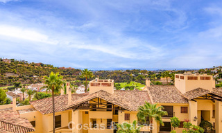 Move-in ready corner apartment for sale in a golf resort in the hills of Marbella - Benahavis 788237 