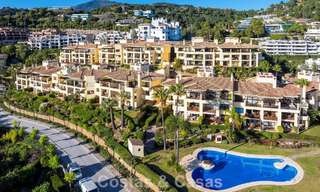 Move-in ready corner apartment for sale in a golf resort in the hills of Marbella - Benahavis 788240 