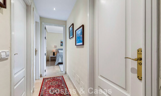 Move-in ready corner apartment for sale in a golf resort in the hills of Marbella - Benahavis 788260 