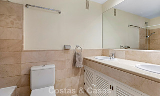 Move-in ready corner apartment for sale in a golf resort in the hills of Marbella - Benahavis 788263 