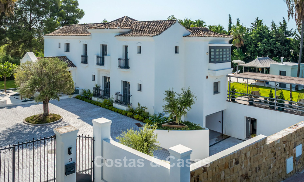 Stunning luxury villa with timeless Andalusian architecture for sale on the New Golden Mile between Marbella and Estepona 788323