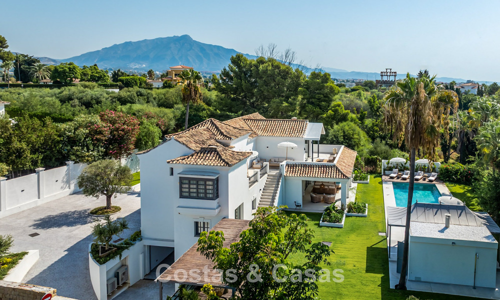 Stunning luxury villa with timeless Andalusian architecture for sale on the New Golden Mile between Marbella and Estepona 788325