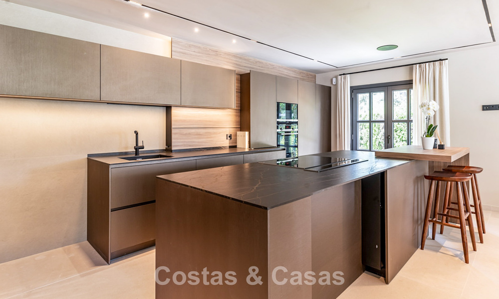 Stunning luxury villa with timeless Andalusian architecture for sale on the New Golden Mile between Marbella and Estepona 788328
