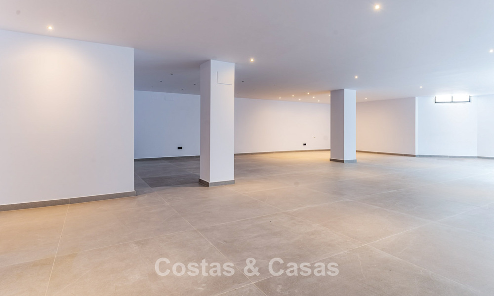 Stunning luxury villa with timeless Andalusian architecture for sale on the New Golden Mile between Marbella and Estepona 788343