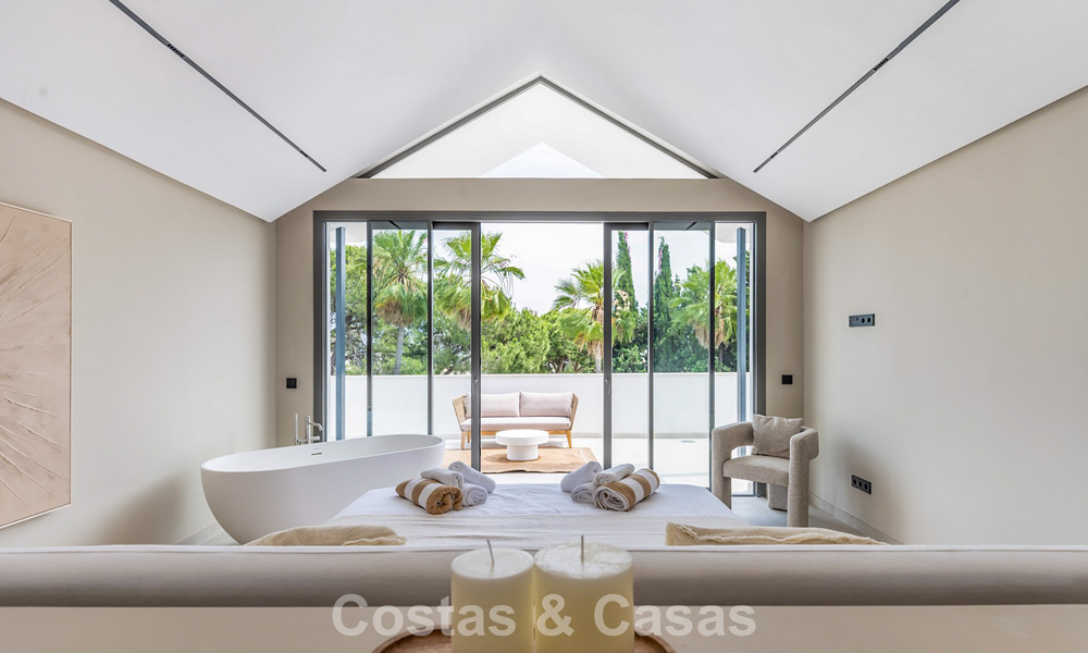 Stunning luxury villa with timeless Andalusian architecture for sale on the New Golden Mile between Marbella and Estepona 788346