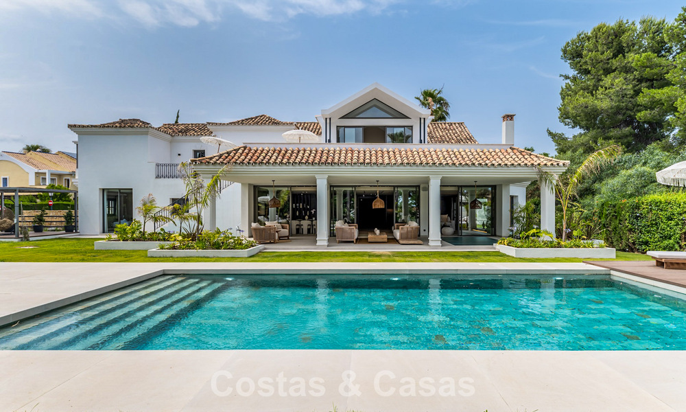 Stunning luxury villa with timeless Andalusian architecture for sale on the New Golden Mile between Marbella and Estepona 788362