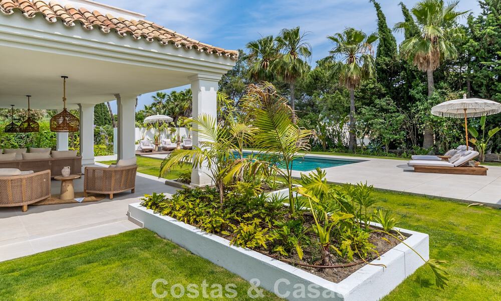 Stunning luxury villa with timeless Andalusian architecture for sale on the New Golden Mile between Marbella and Estepona 788364