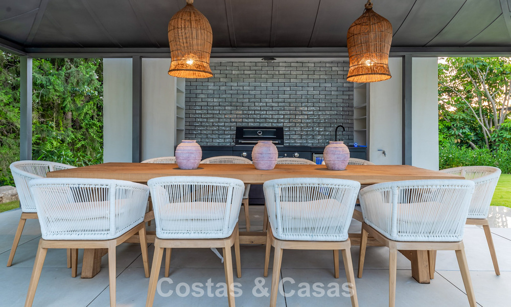 Stunning luxury villa with timeless Andalusian architecture for sale on the New Golden Mile between Marbella and Estepona 788368