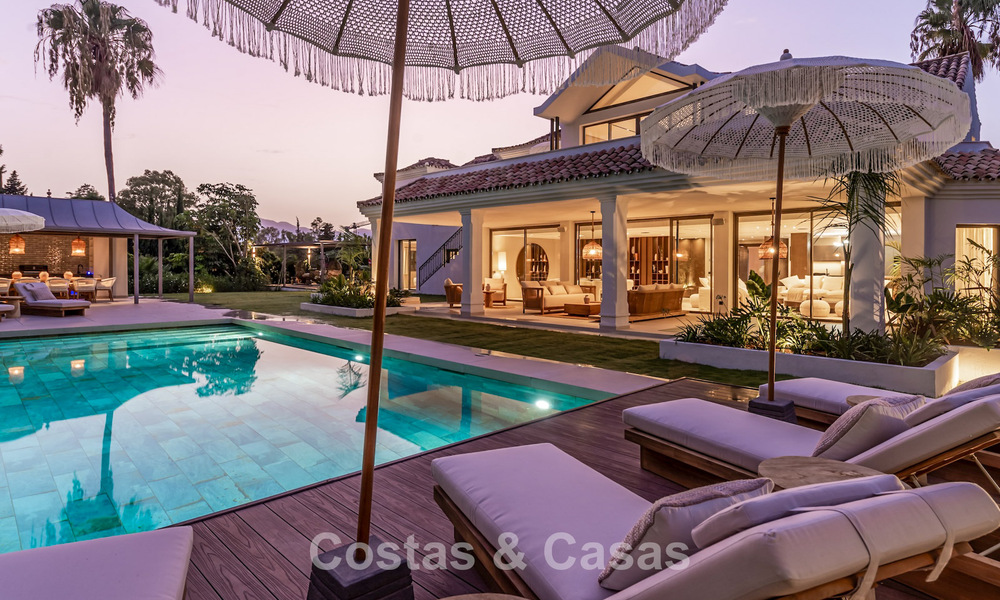 Stunning luxury villa with timeless Andalusian architecture for sale on the New Golden Mile between Marbella and Estepona 788372