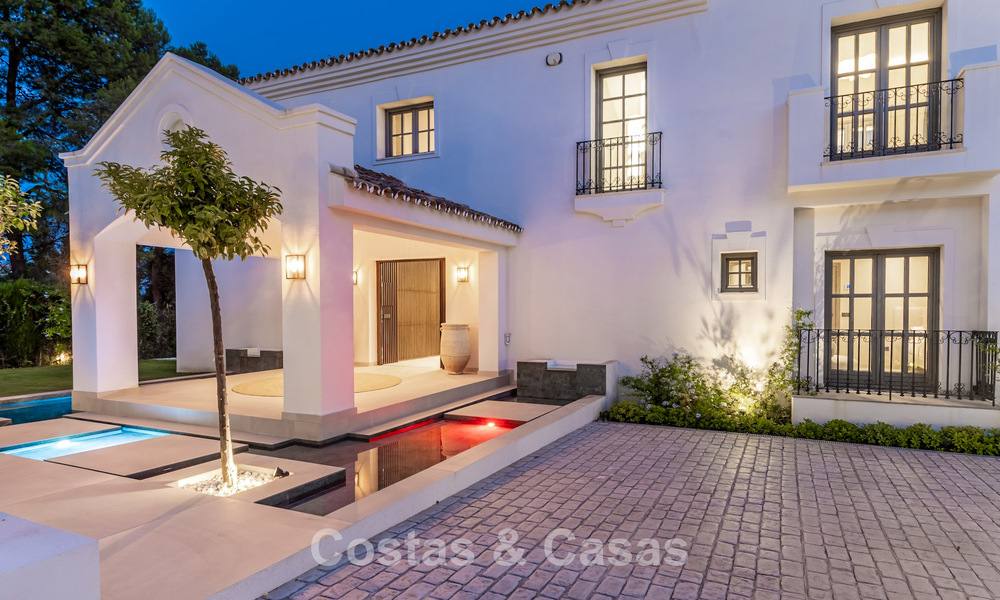 Stunning luxury villa with timeless Andalusian architecture for sale on the New Golden Mile between Marbella and Estepona 788376