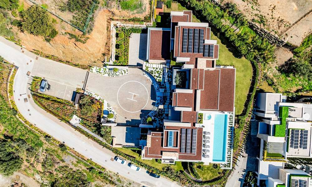 High-end luxury villa with panoramic sea views for sale in a prestigious resort, Benahavis - Marbella 788389