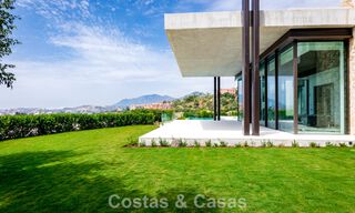 High-end luxury villa with panoramic sea views for sale in a prestigious resort, Benahavis - Marbella 788390 