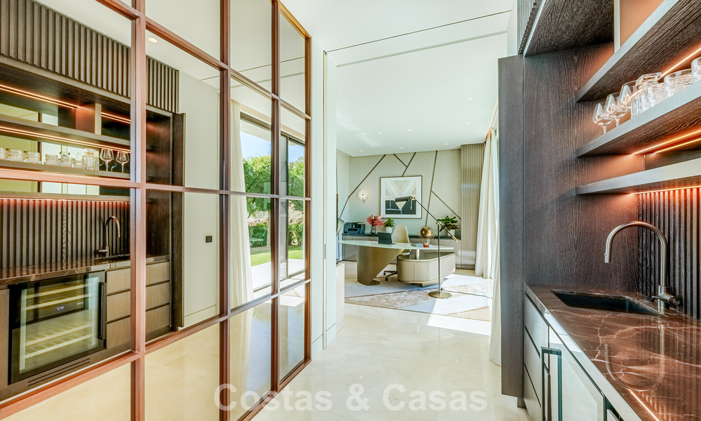 High-end luxury villa with panoramic sea views for sale in a prestigious resort, Benahavis - Marbella 788411