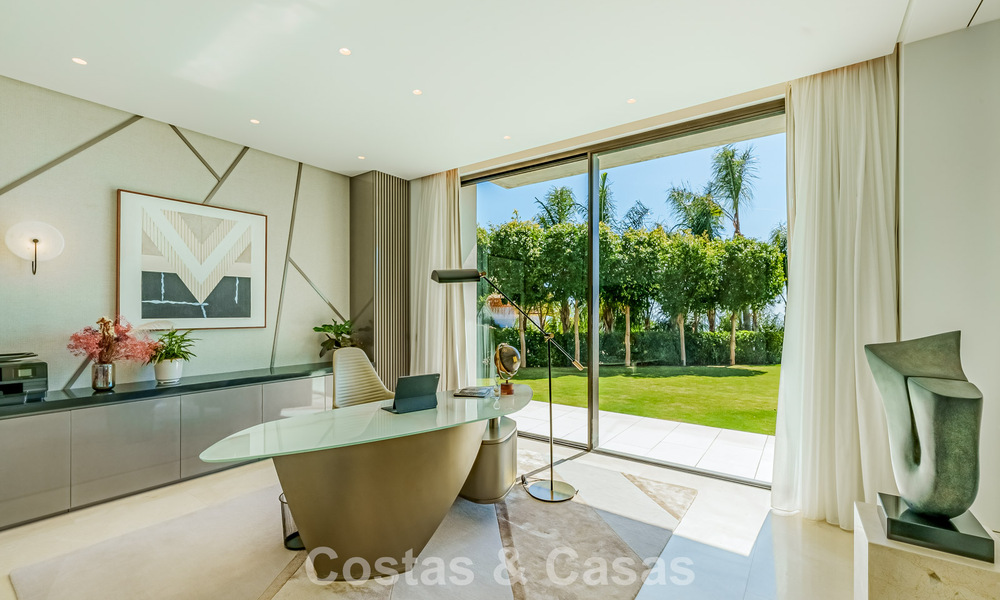 High-end luxury villa with panoramic sea views for sale in a prestigious resort, Benahavis - Marbella 788412