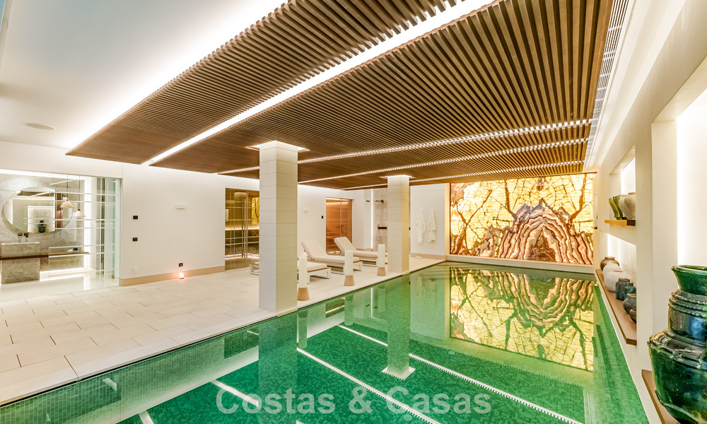 High-end luxury villa with panoramic sea views for sale in a prestigious resort, Benahavis - Marbella 788426