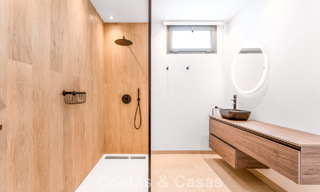 Stylishly renovated luxury villa for sale in a privileged golf community in Nueva Andalucia, Marbella 788468 
