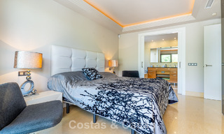 Contemporary apartment with spacious corner terrace for sale in Marbella - Benahavis 788706 