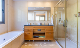 Contemporary apartment with spacious corner terrace for sale in Marbella - Benahavis 788712 