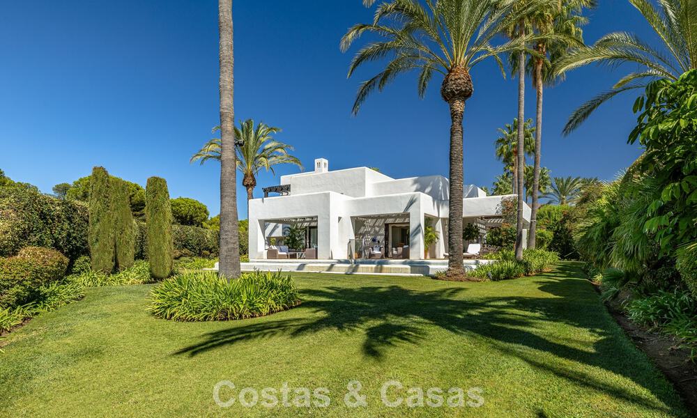 Move-in ready, modernist Spanish villa for sale, surrounded by top-class golf courses on the Costa del Sol 788276
