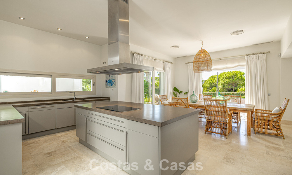Move-in ready, modernist Spanish villa for sale, surrounded by top-class golf courses on the Costa del Sol 788283