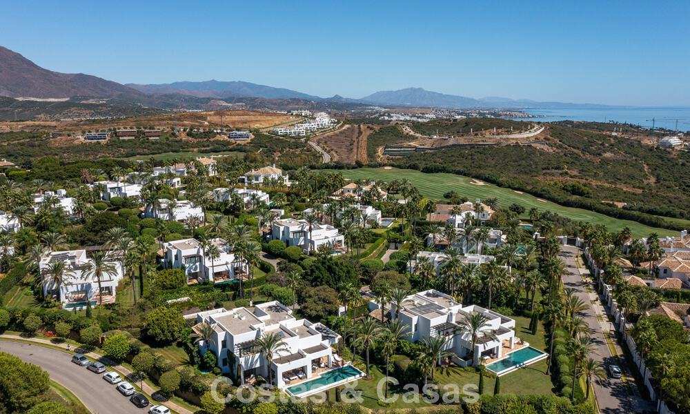 Move-in ready, modernist Spanish villa for sale, surrounded by top-class golf courses on the Costa del Sol 788290