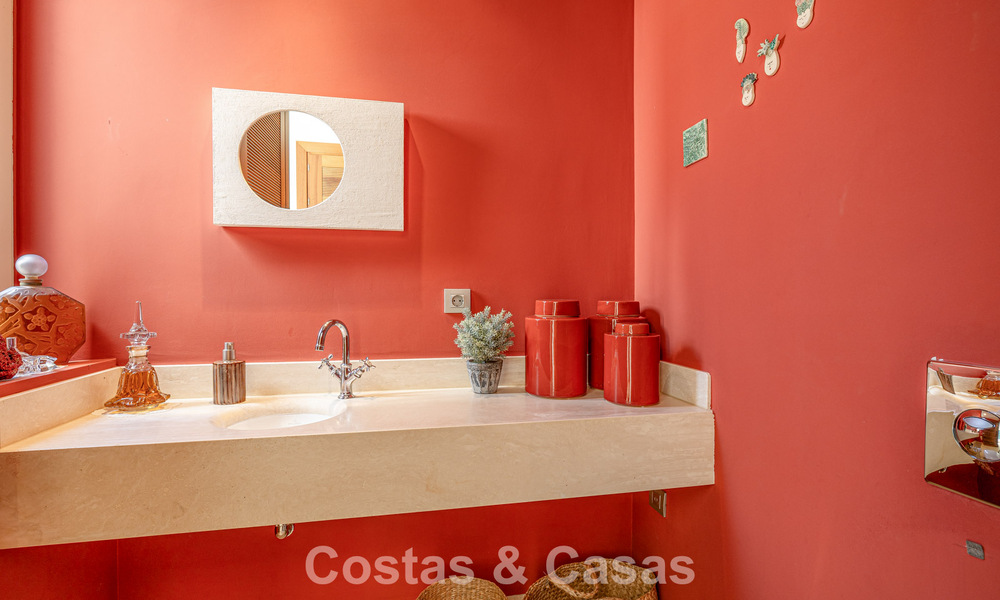 Move-in ready, modernist Spanish villa for sale, surrounded by top-class golf courses on the Costa del Sol 788301