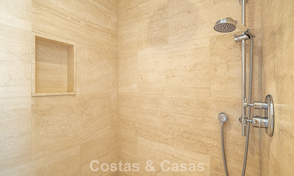 Move-in ready, modernist Spanish villa for sale, surrounded by top-class golf courses on the Costa del Sol 788306